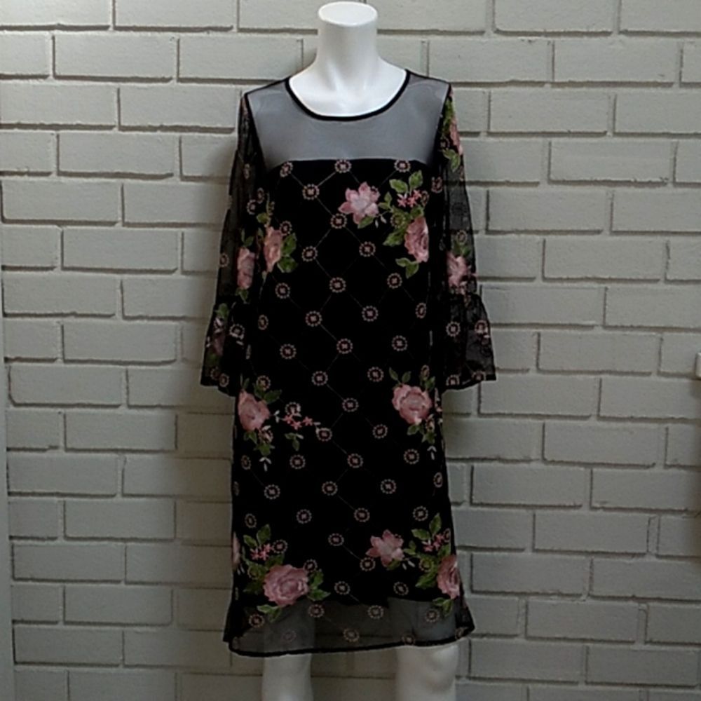 Madison Leigh Elegant Black Sheer Floral Embroidered Overlay Dress. Size 12